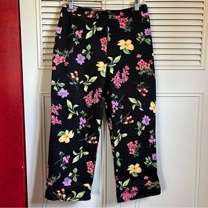 4 for $20 Rafaella Black Floral Capri Pants Sz 10